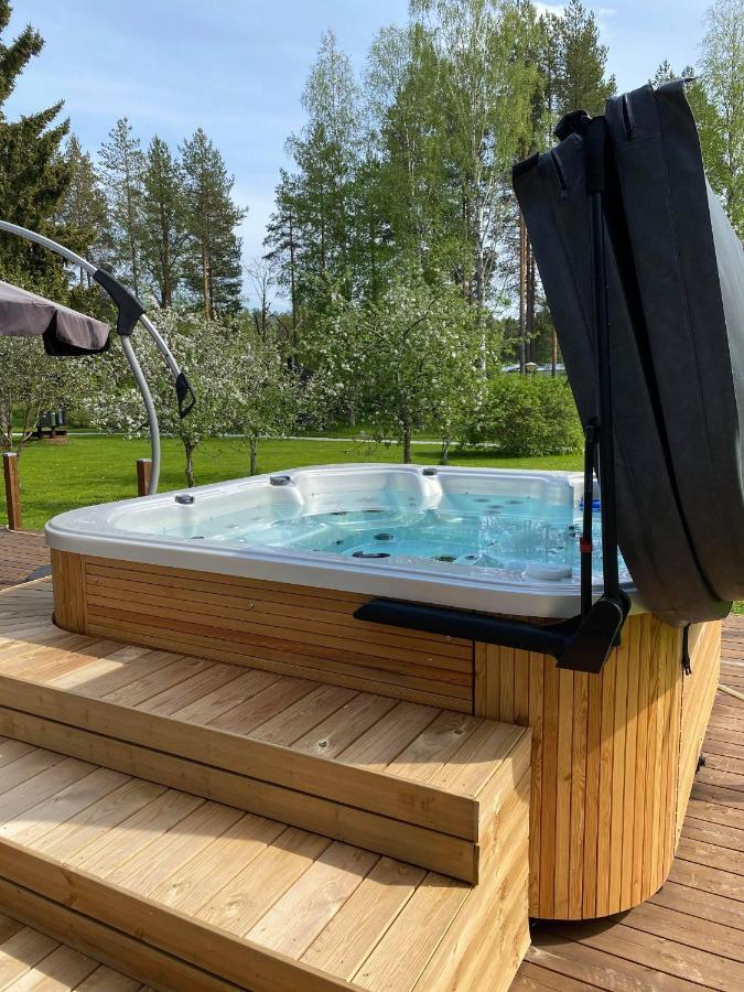Huhtaniemen Moekkikylae Hotell Veteli Eksteriør bilde